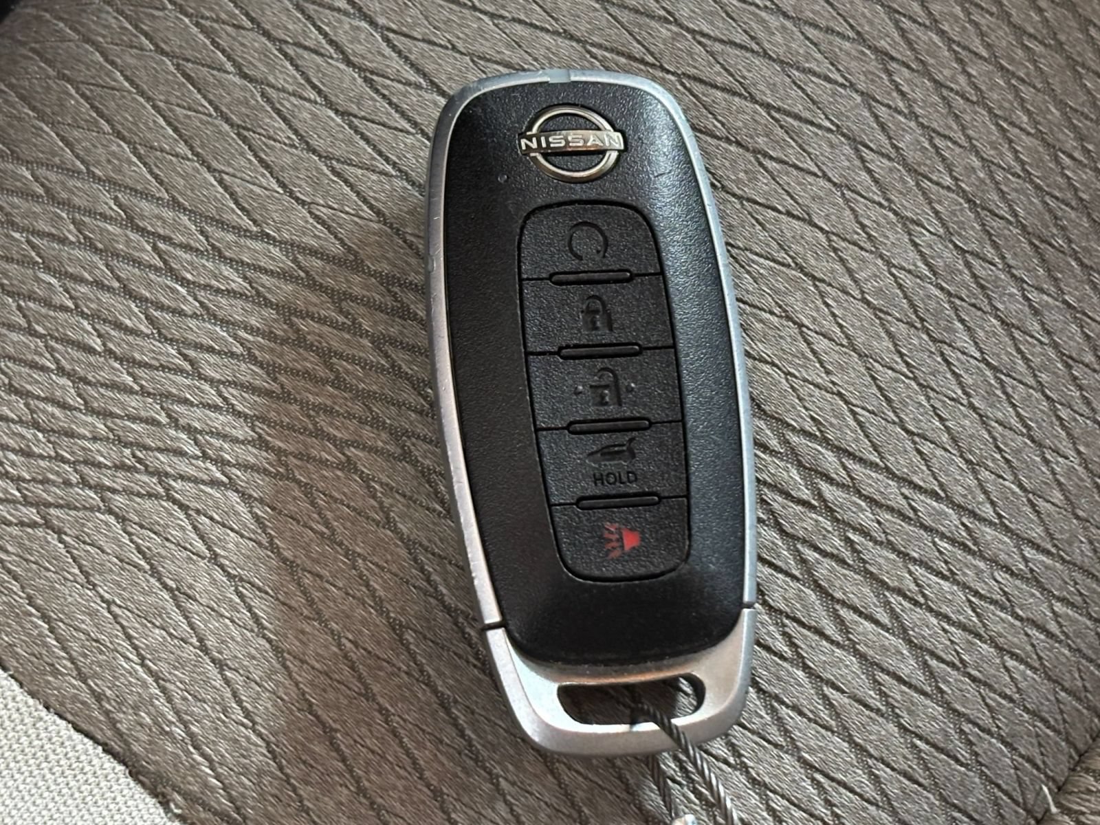 Used 2025 Nissan Rogue SV AWD/4WD image 26