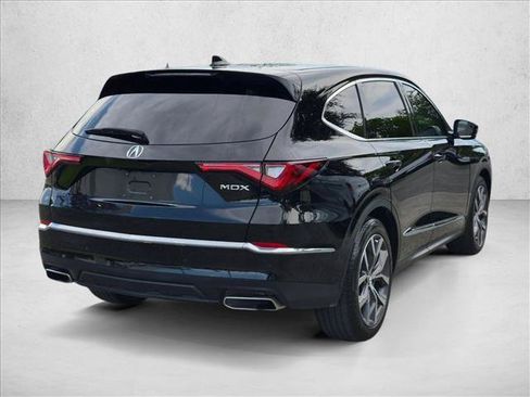 Used 2024 Acura MDX w/ Technology Package FWD image 5