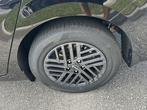 New 2026 Nissan Sentra SV image 9