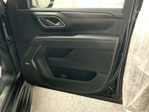 Used 2024 Chevrolet Suburban LT AWD/4WD image 22