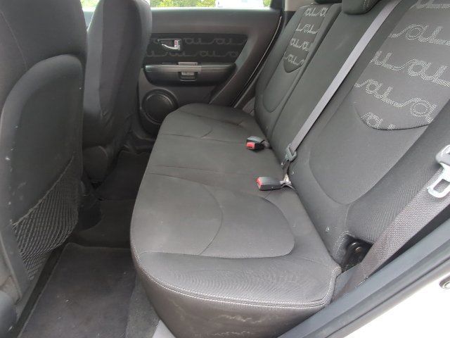 Used 2012 Kia Soul + FWD image 20