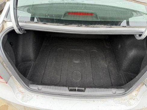 Used 2013 Chevrolet Cruze LS image 9