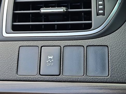 Used 2016 Toyota Camry XLE FWD image 23