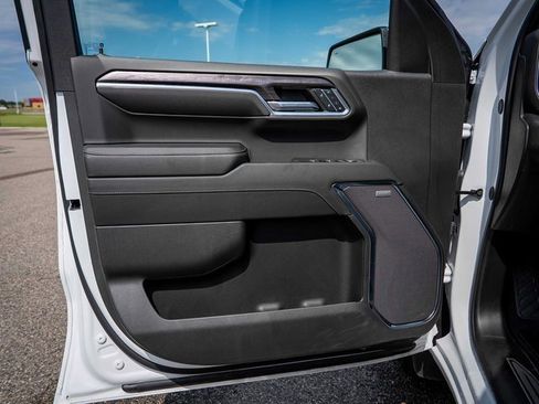 Used 2024 Chevrolet Silverado 1500 LTZ w/ LTZ Convenience Package II image 18