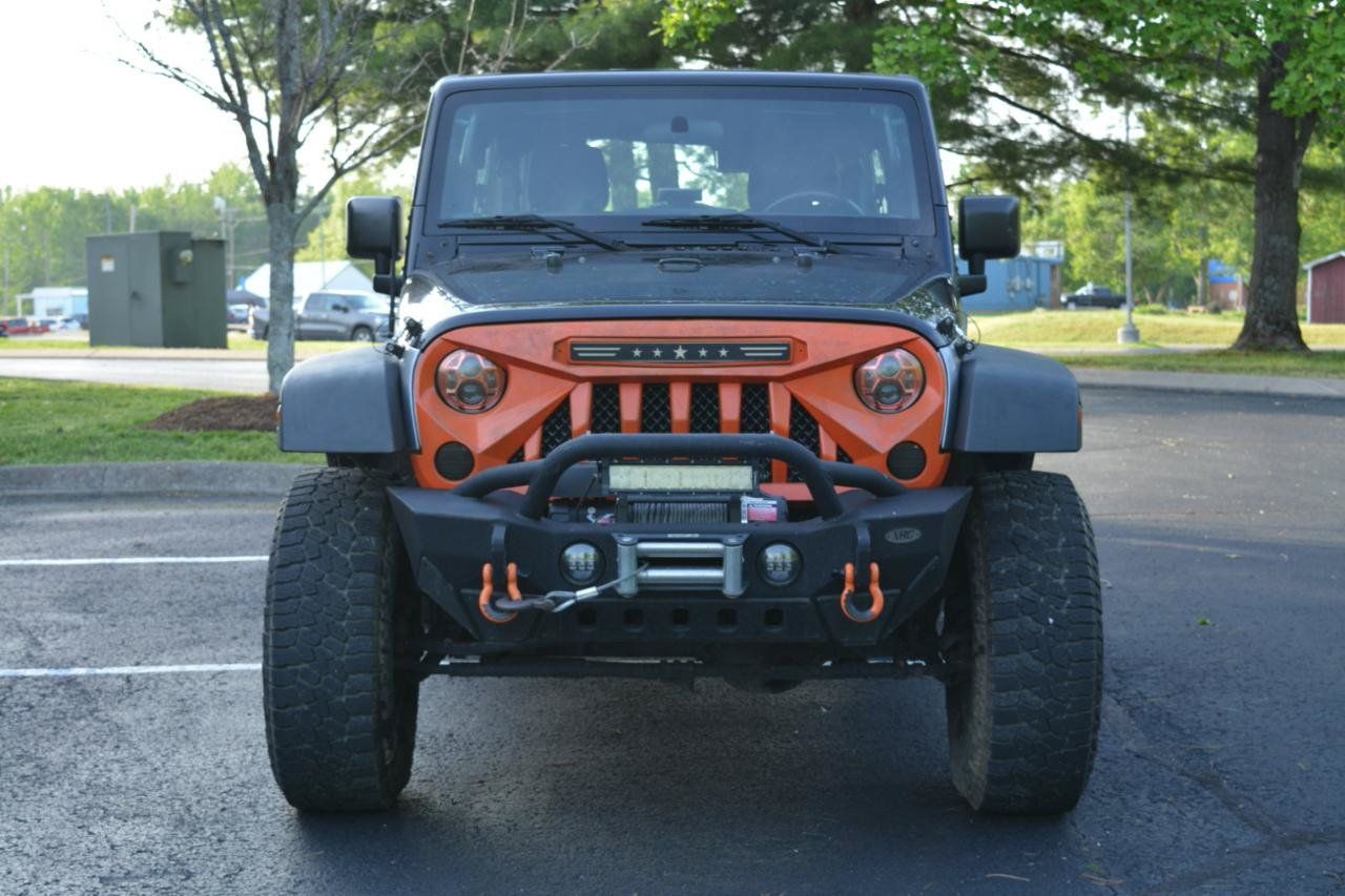 Used 2016 Jeep Wrangler Unlimited Sport w/ Connectivity Group AWD/4WD image 2