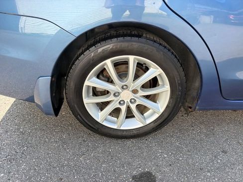 Used 2014 Subaru Impreza 2.0i Premium w/ All-Weather Package w/CVT AWD/4WD image 21