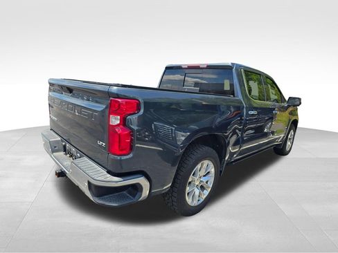 Used 2021 Chevrolet Silverado 1500 LTZ w/ LTZ Convenience Package II AWD/4WD image 15