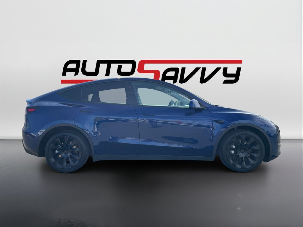 Used 2024 Tesla Model Y Long Range AWD/4WD image 4