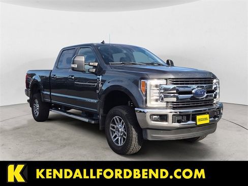 Used 2019 Ford F250 Lariat w/ Lariat Ultimate Package image 7