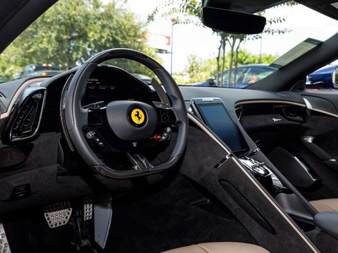 Used 2023 Ferrari Roma RWD image 24