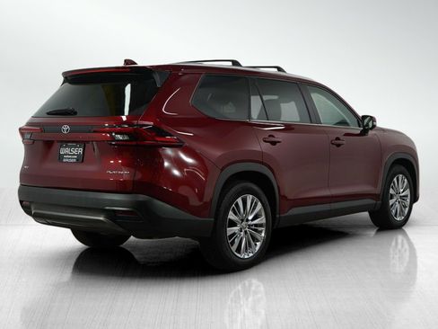 Used 2024 Toyota Grand Highlander Platinum image 6