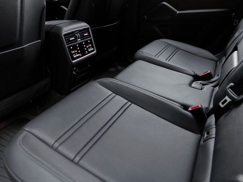 Used 2023 Porsche Cayenne GTS image 24