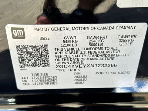 Used 2022 Chevrolet Silverado 3500 High Country w/ Safety Package II AWD/4WD image 36