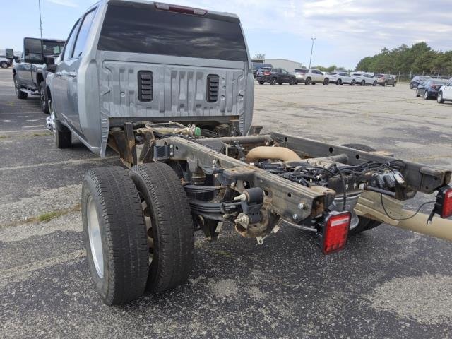 Used 2025 Chevrolet Silverado 3500 LT w/ Convenience Package AWD/4WD image 7
