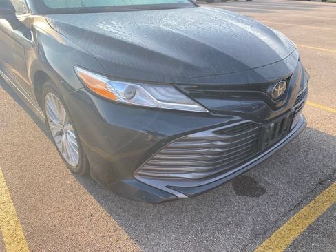 Used 2020 Toyota Camry XLE w/ Carpet Mat Package FWD image 4