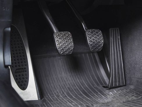 Used 2011 BMW 1 Series M image 50