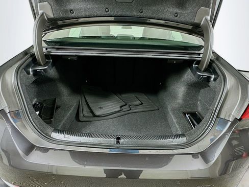 Used 2025 BMW 530i image 27