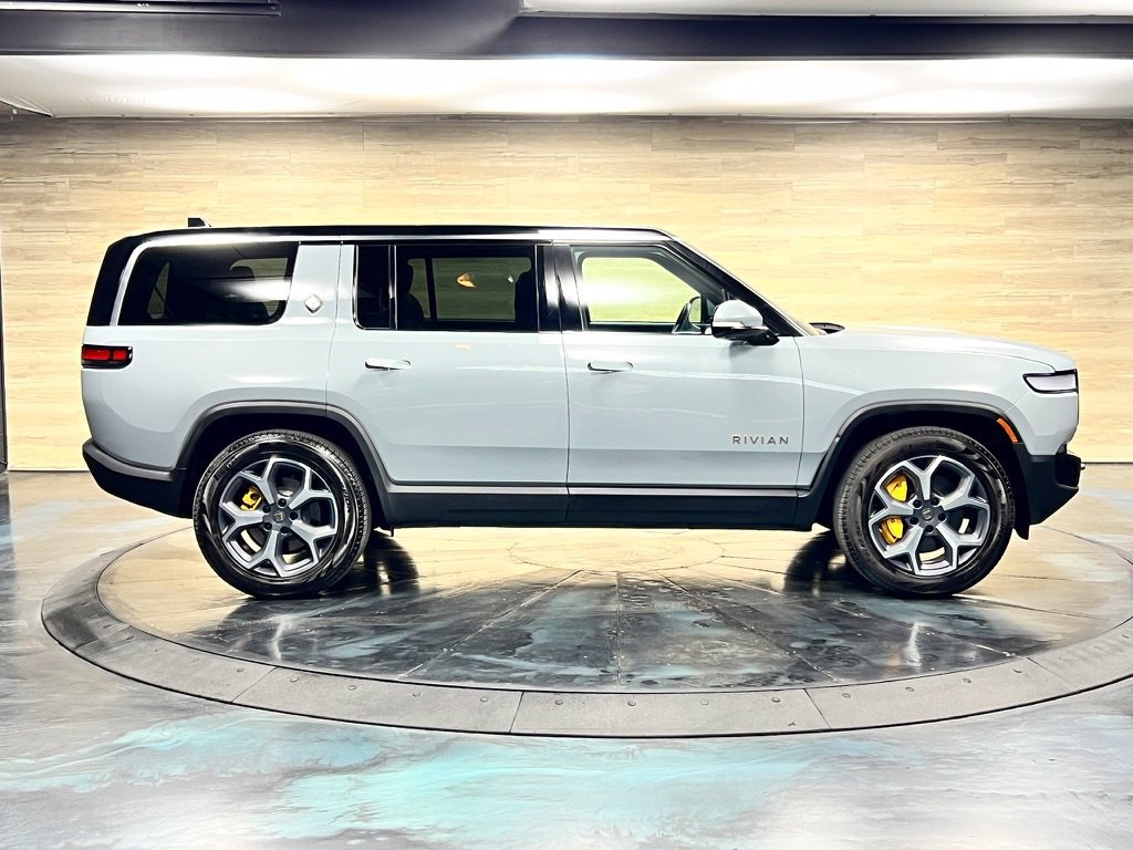 Used 2024 Rivian R1S Adventure Quad AWD/4WD image 23