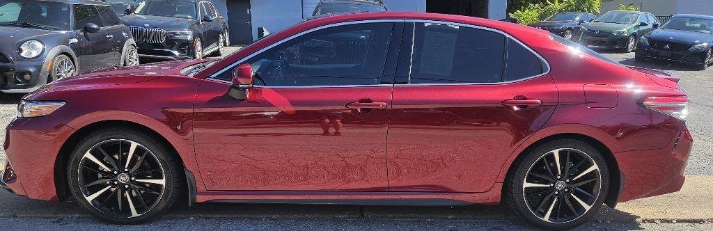 Used 2018 Toyota Camry XSE w/ Audio Package FWD image 3