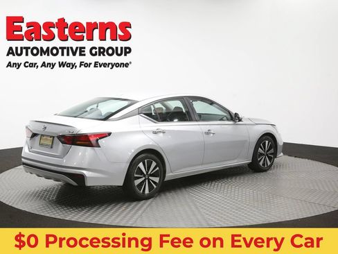 Used 2022 Nissan Altima 2.5 SV FWD image 41