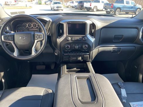 Certified 2021 Chevrolet Silverado 1500 LT Trail Boss w/ Convenience Package II image 23