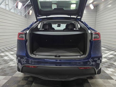 Used 2025 Tesla Model Y Long Range AWD/4WD image 39