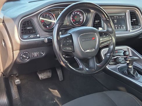 Used 2022 Dodge Challenger GT RWD image 10