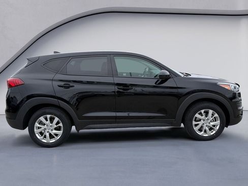 Used 2019 Hyundai Tucson SE w/ Cargo Package image 6