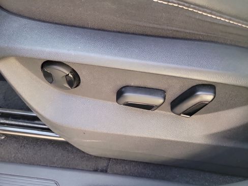 Used 2023 Volkswagen Atlas SE image 22