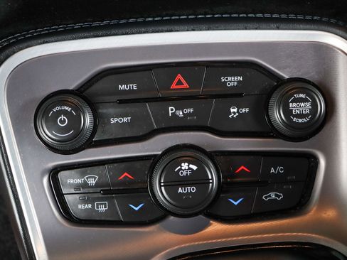 Used 2022 Dodge Challenger R/T image 20