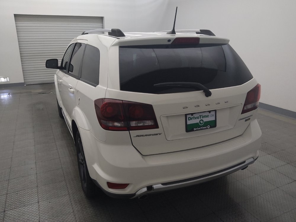 Used 2019 Dodge Journey Crossroad FWD image 6