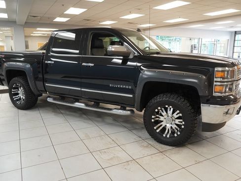 Used 2015 Chevrolet Silverado 1500 LTZ AWD/4WD image 13