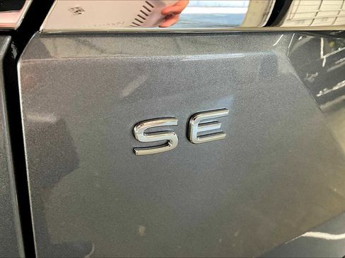 New 2025 Volkswagen Atlas SE image 25