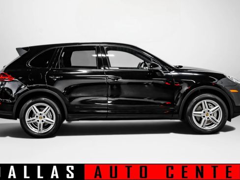 Used 2017 Porsche Cayenne S AWD/4WD image 4