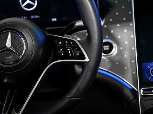 Used 2023 Mercedes-Benz EQS 450+ SUV image 18