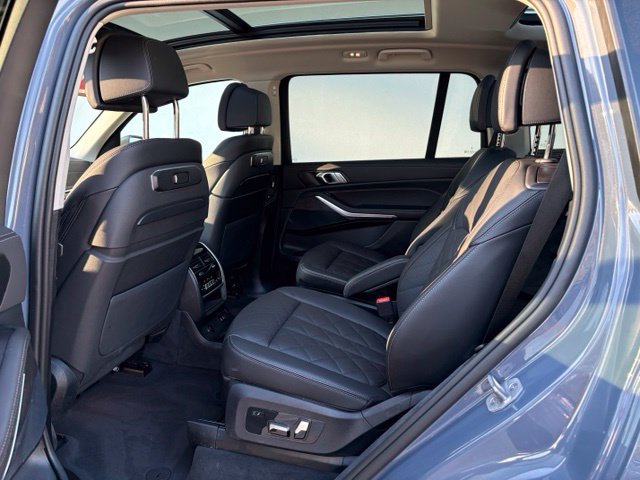 Certified 2025 BMW X7 xDrive40i w/ Climate Comfort Package AWD/4WD image 11