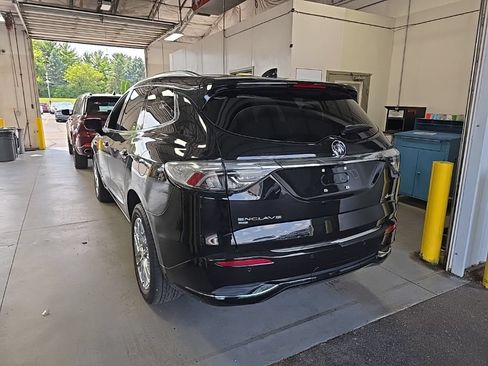 Used 2023 Buick Enclave Avenir w/ Avenir Technology Package AWD/4WD image 3