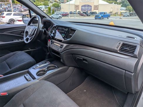 Used 2022 Honda Pilot Sport image 26