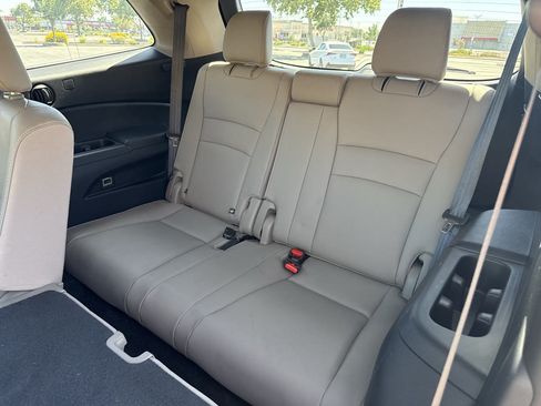Used 2017 Honda Pilot EX-L image 25