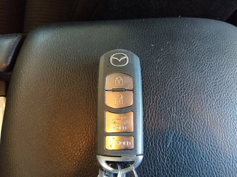 Used 2017 MAZDA MAZDA6 Sport image 32