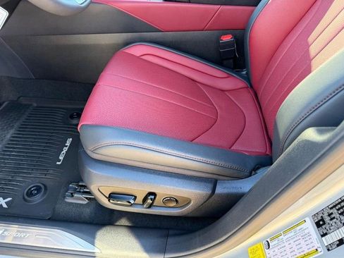 Used 2025 Lexus RX 350 F Sport w/ Convenience Package image 21