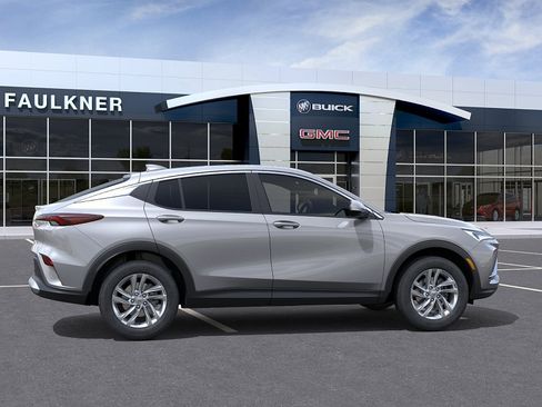 New 2026 Buick Envista Sport Touring FWD image 5