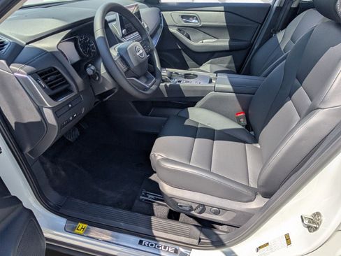 New 2026 Nissan Rogue Dark Armor image 5