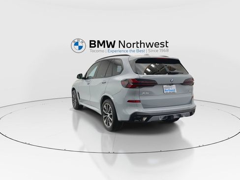 New 2026 BMW X5 xDrive40i w/ M Sport Package AWD/4WD image 13