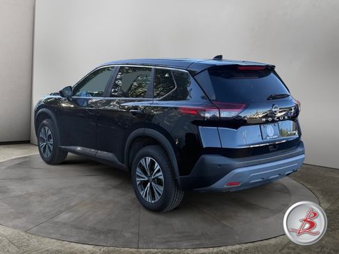 Used 2023 Nissan Rogue SV AWD/4WD image 5