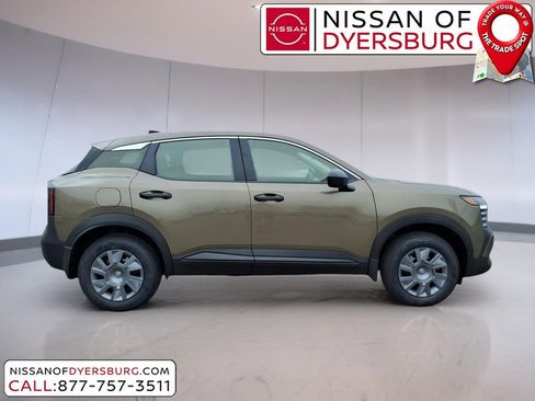 New 2026 Nissan Kicks S image 2