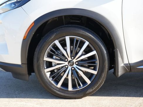 Used 2025 INFINITI QX60 Sensory image 24