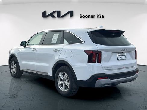 Certified 2026 Kia Sorento LX FWD image 4
