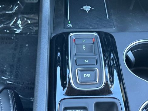 New 2025 Honda Pilot Touring image 24