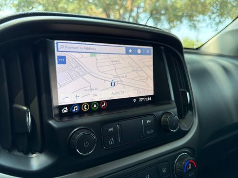 Used 2020 Chevrolet Colorado Z71 w/ Z71 Midnight Edition AWD/4WD image 29